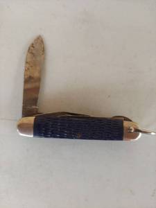 lot 1142 image: Camillus Official Cub Scout Pocket Knife