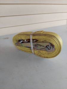 lot 1162 image: Yellow Ratchet Tie-Down Strap with Metal Buckle