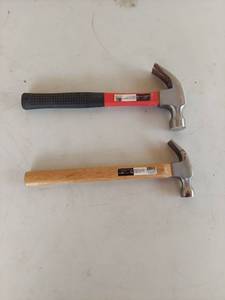 lot 1183 image: Tool Shop Curved Claw Hammer Set - 16 oz & 7 oz