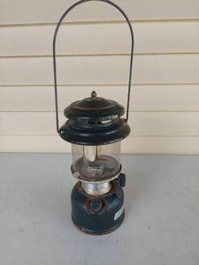 lot 1195 image: Coleman Double Mantle Propane Camping Lantern