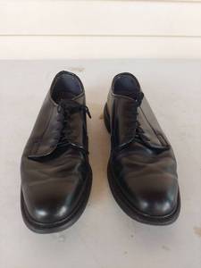 lot 1199 image: Bates Black Leather Oxford Dress Shoes - Size 8