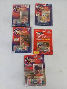 lot 1293 image: Jeff Gordon NASCAR Die Cast Car Collection - Winners Circle & Racing Champions 5-Piece Set