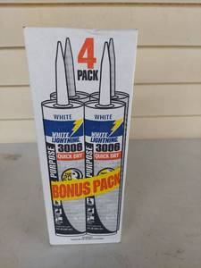 lot 2290 image: White Lightning 3006 Quick Dry All-Purpose Caulk 4-Pack