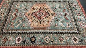 lot 2016 image: Threshold Jewel Spice 7x10 Area Rug.