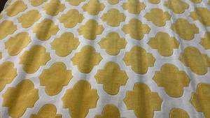 lot 2028 image: Concepts 7x10 Area Rug. Color YellowWhite.