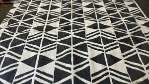 lot 2062 image: Threshold Area Rug. 7x10. GrayIvory.