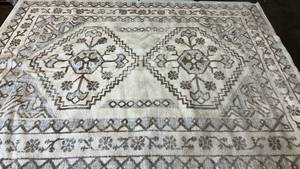 lot 2064 image: Threshold 7x10 Cream Area Rug.