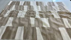 lot 2088 image: TanCream 5x7 Area Rug.