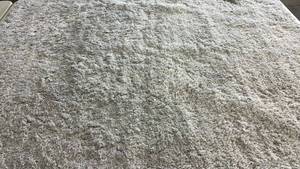 lot 2091 image: Gray Shag 5x7 Area Rug.