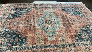 lot 2093 image: Multicolored 5x7 Area Rug.