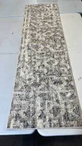 lot 3014 image: Threshold Runner, 2x7