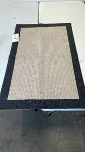 lot 3018 image: Threshold Rug, 26x310