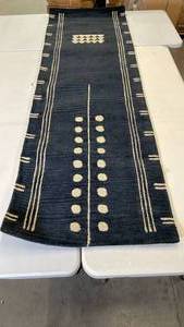 lot 3022 image: Momeni Runner, 26x8, Navy