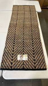 lot 3026 image: Threshold Runner Rug 28x84