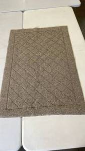 lot 3031 image: Washable Area Rug, 26x310