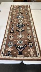 lot 3037 image: Threshold Runner, 28x84