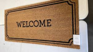 lot 3039 image: Threshold Doormat, 22x47