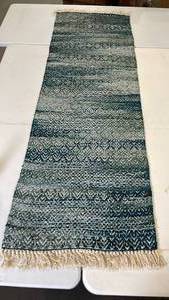 lot 3049 image: Threshold Runner, 28x84