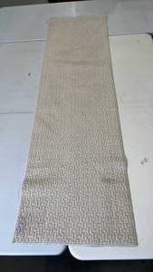 lot 3051 image: Threshold Runner, 24x84