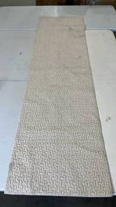 lot 3061 image: Threshold Runner, 24x84