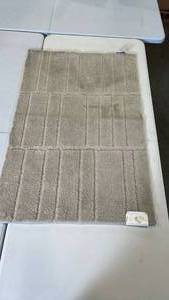 lot 3066 image: Threshold Accent Rug, 30x46