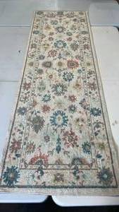 lot 3067 image: Threshold Runner, 28x84