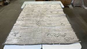 lot 3080 image: Area Rug, 5x7