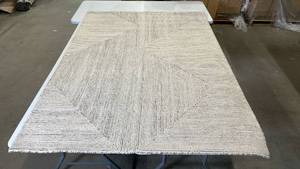 lot 3102 image: Mohawk Area Rug, 5x7