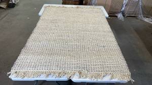 lot 3119 image: Area Rug, 5x7