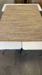 lot 3126 image: Threshold Area Rug, 5x7