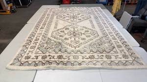 lot 8037 image: Threshold 7x10 Area Rug - Cream