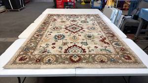 lot 8069 image: Maples Brand Gianna Area Rug 5x7