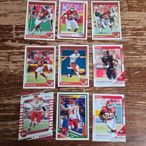 lot 70 image: Kansas City Chiefs NFL Football Trading Cards Collection 9- Piece