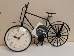 lot 16919 image: Decorative Bicycle Clock