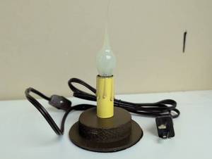 lot 16920 image: CR Designs LastingLite Electric Candle Lamp