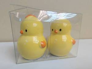 lot 16930 image: Yellow Baby Chick Ceramic Salt & Pepper Shakers