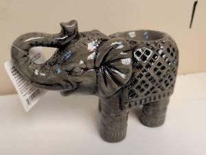 lot 16938 image: Decorative Ceramic Elephant Tealight Holder