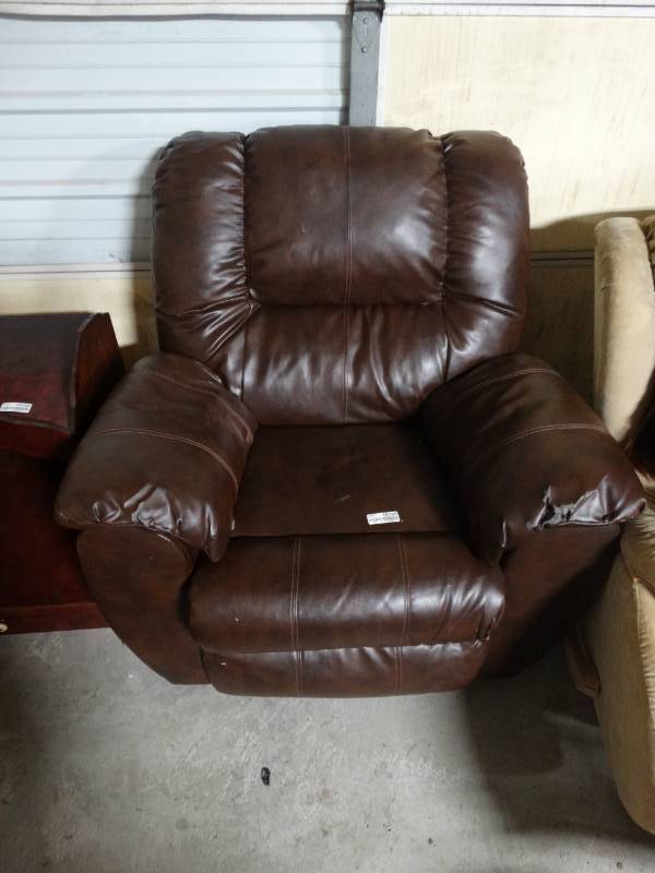 lot 10165 image: Brown Faux Leather Recliner