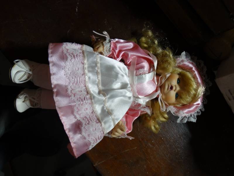 lot 10192 image: Porcelain Doll