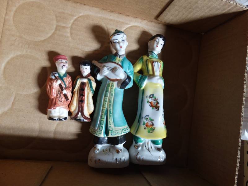 lot 10203 image: Lot of Porcelain Figurines