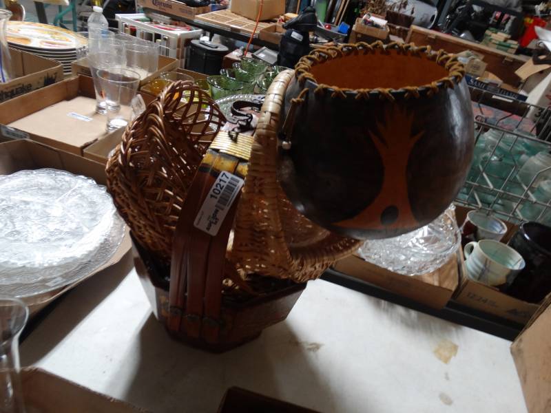 lot 10217 image: Lot of 4 Baskets
