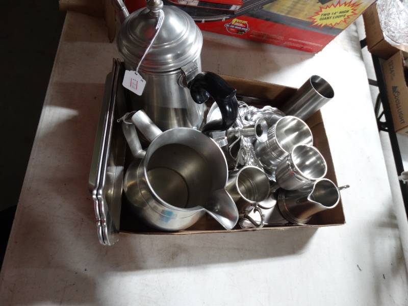 lot 10220 image: Lot of Misc. Pewter Dishware