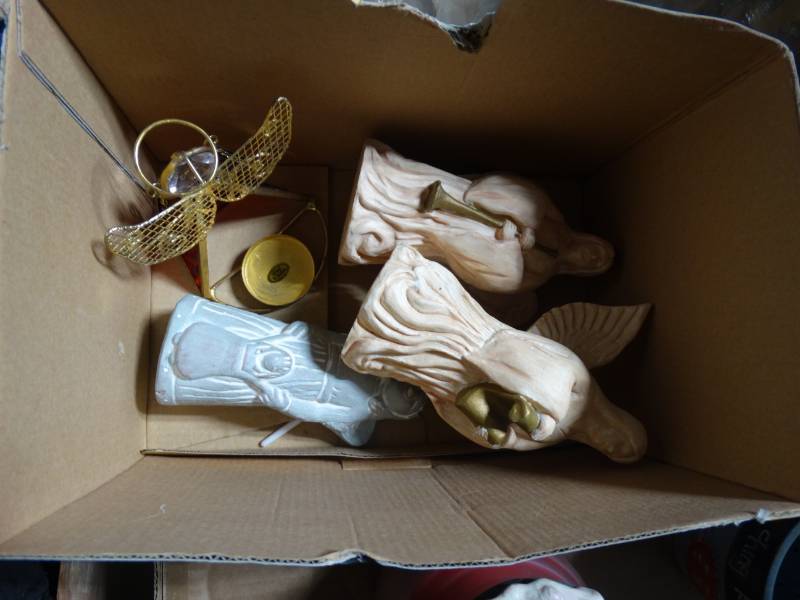 lot 10232 image: Lot of 4 Angel Figurines