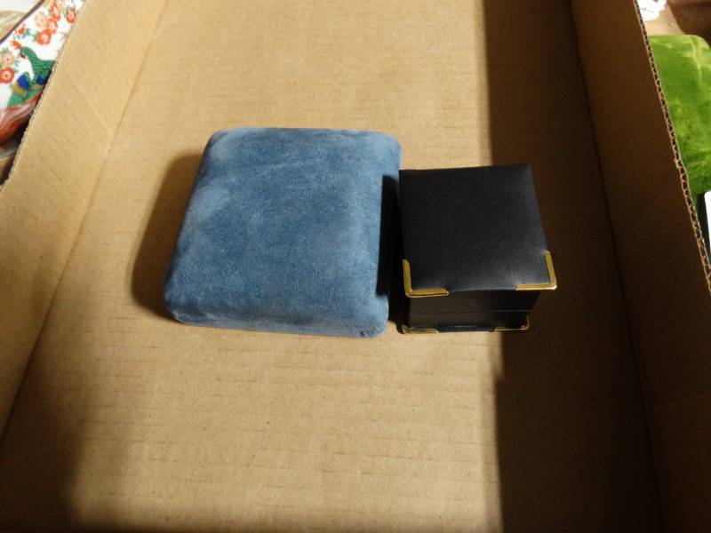 lot 10249 image: lot of two empty jewelry boxes