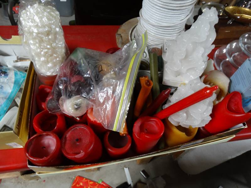 lot 10273 image: large lot of candles