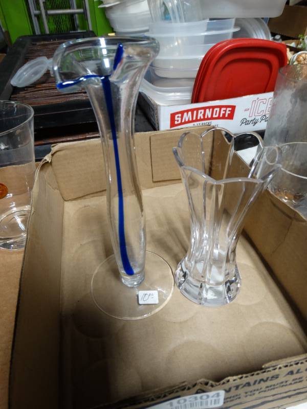 lot 10304 image: lot of 2 glass vases