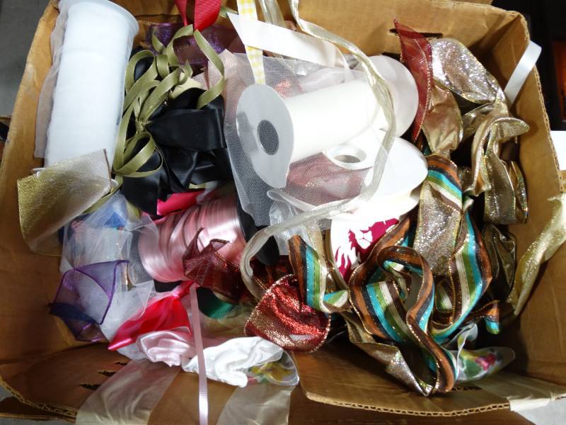 lot 10310 image: box of ribbon