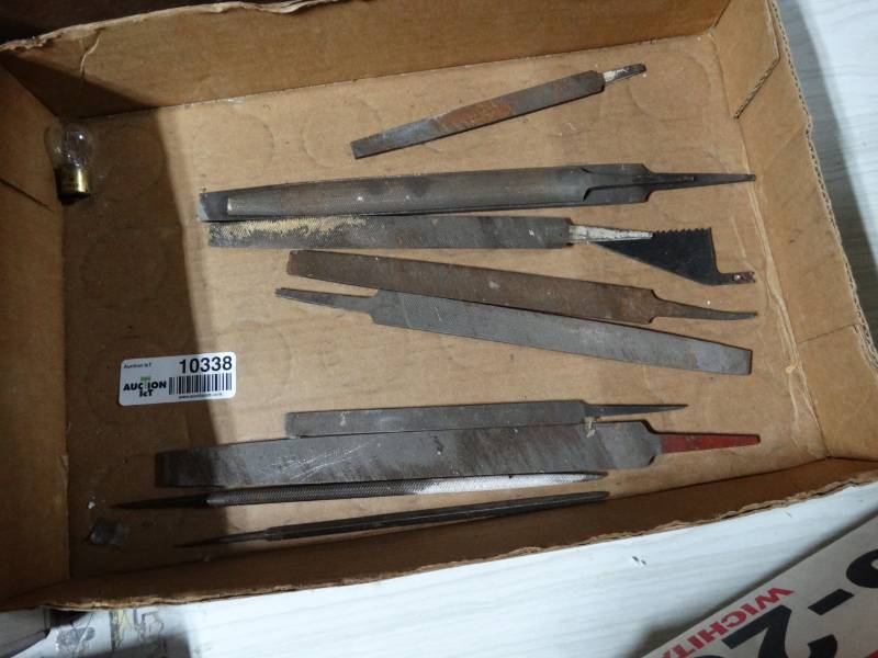 lot 10338 image: lot of hand files