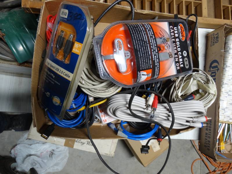lot 10348 image: lot of misc cables