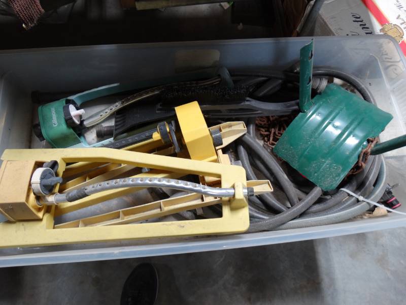 lot 10366 image: lot of yard equipment